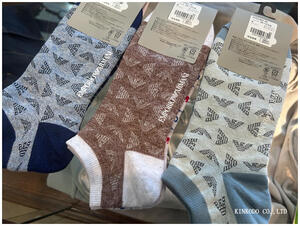 アルマーニのリバーシブルソックスのご紹介と、DVDプレイヤーの修理を自分で。