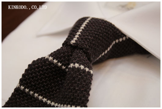 ウールニットストライプタイのブラウン