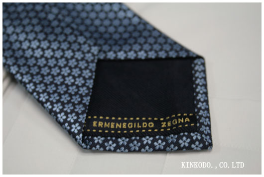 2011zegna_blue_tie4.jpg