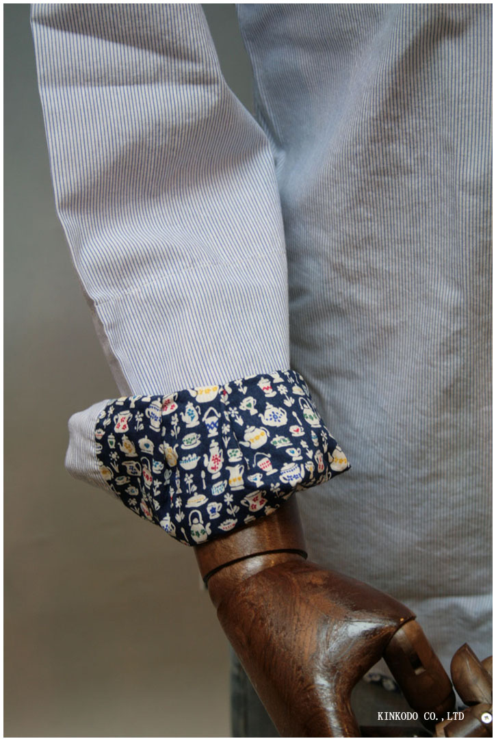 STORIA 【ストーリア】衿・袖裏・裾にプリント生地を配したシャツ入荷しました。