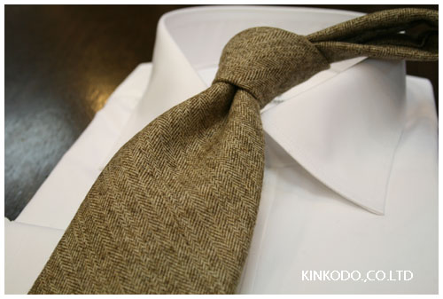 ベージュヘリンボーンウールタイ