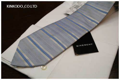 ジバンシーネクタイ1