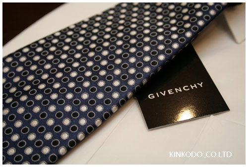 ジバンシーネクタイ2