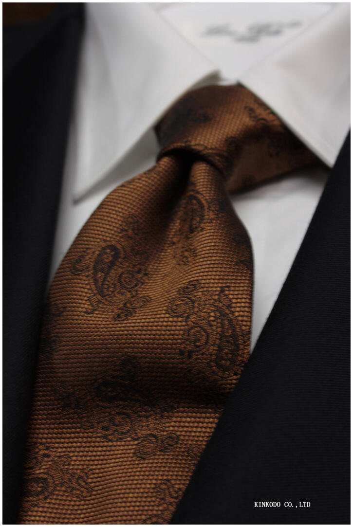 gold_tie.jpg