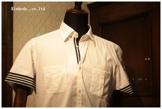 半袖シャツ
