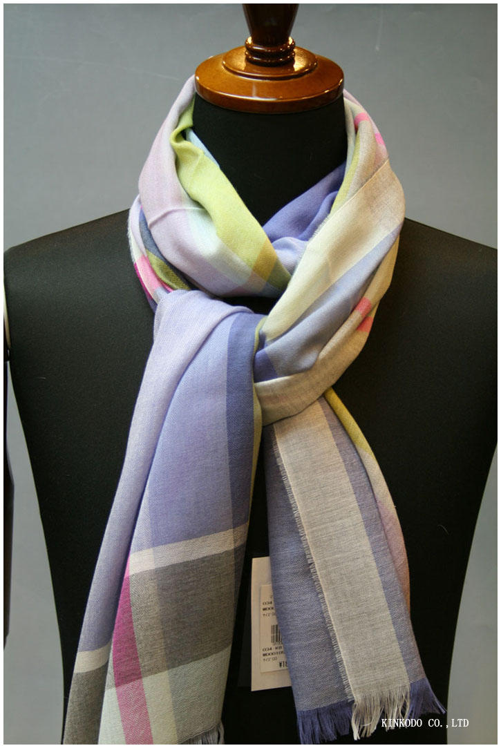 Johnstons 【ジョンストンズ】カラフルなチェックのロングストール（グリーン）
