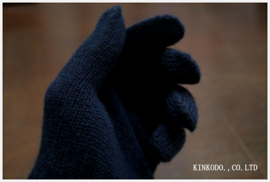 Johnstons(ジョンストンズ)のカシミヤ100%グローブ