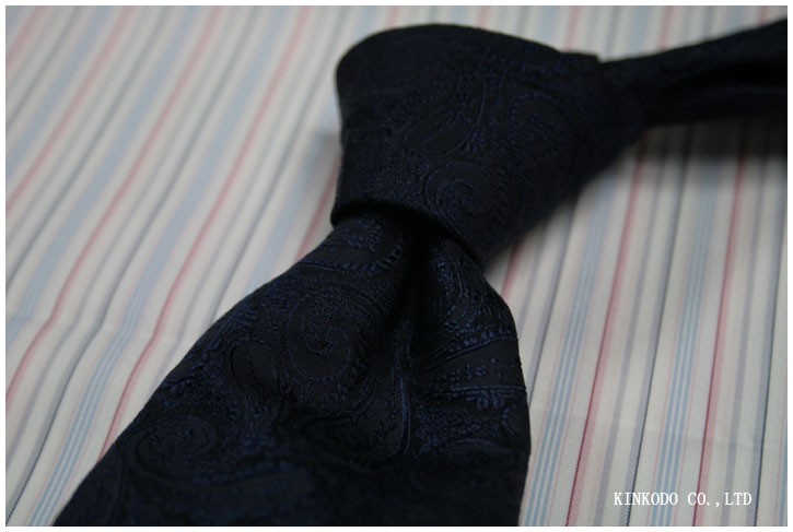 peiz_navy_tie1.jpg