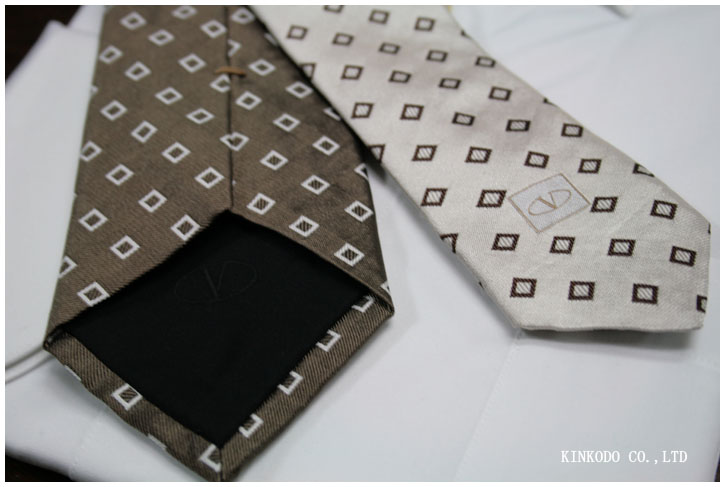 バレンチノネクタイ