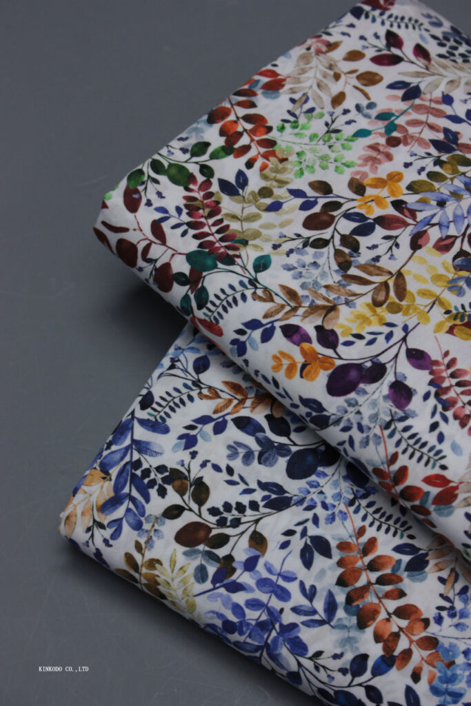 マルチカラーのリーフプリント TEXTA テキスタ社製生地 綿100%