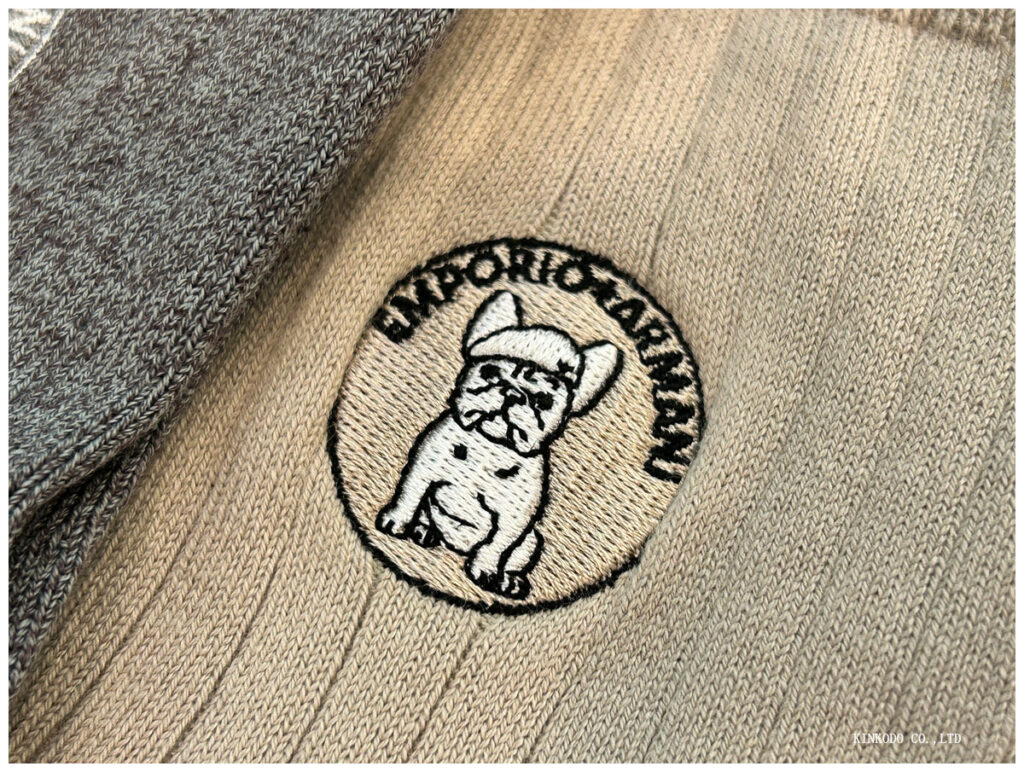 アルマーニにビジカジソックス