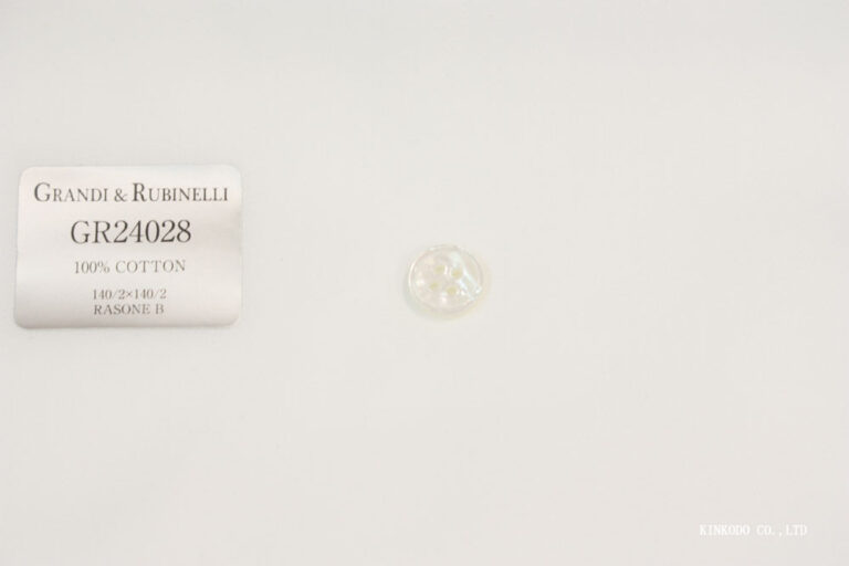 Grandi&Rubinelliの140番手双糸のサテン生地入荷しました。