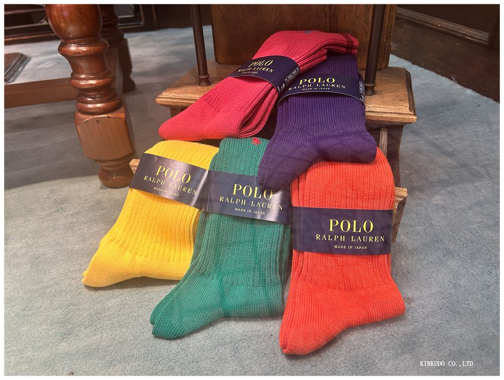 POLOのカラフルなソックス