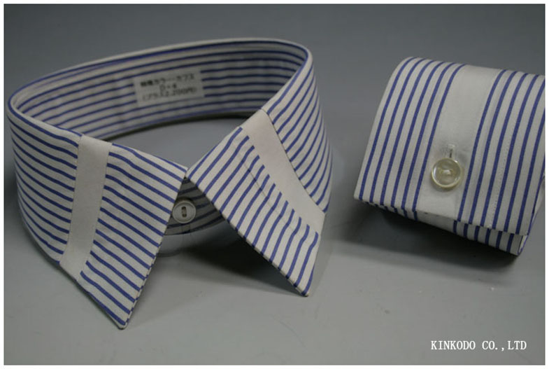 衿羽根の真ん中とカフスの真ん中を白にしたデザイン