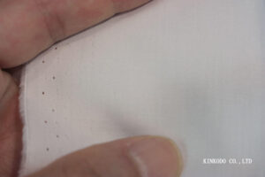 トーマスメイソンの生地はシワになりにくい生地。