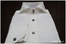 ワイドスプレッド／カッタウェイ寄り