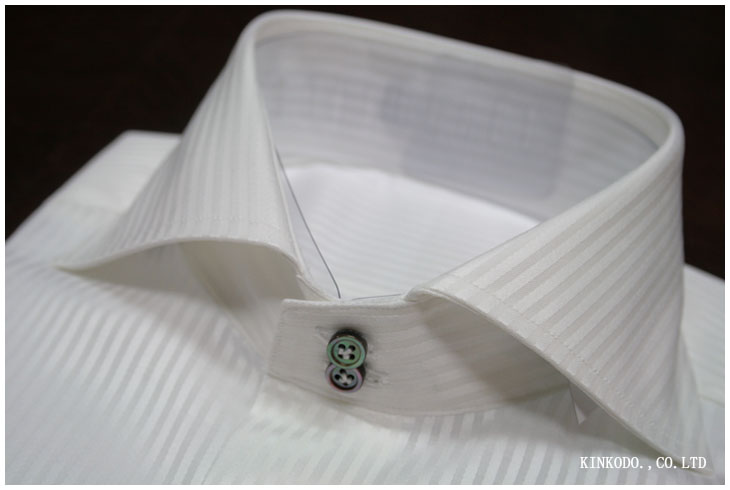 カッタウェイのドゥエボットーニのオーダーシャツ