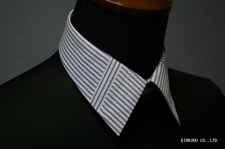 K3 衿のディテール（別角度）