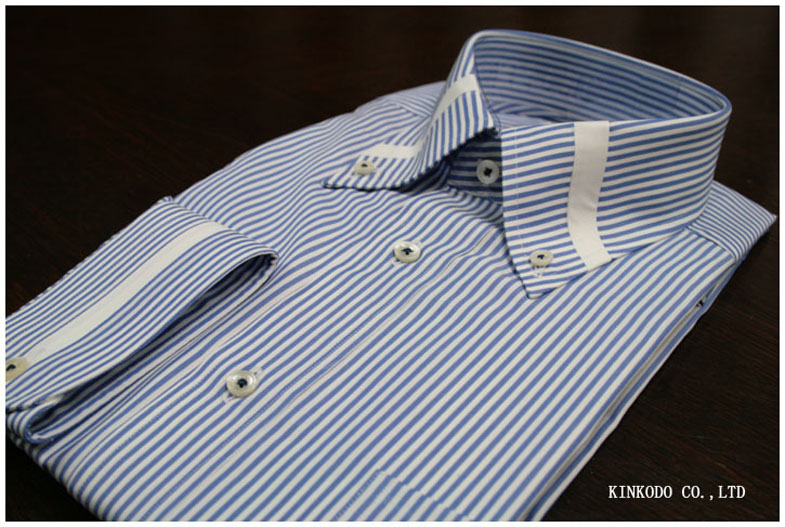 K4 制作例（衿羽根とカフス中央を白で切り替えたシャツ）