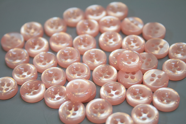 ピンク プラボタン