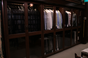 地下右側のジャケットとスーツ売り場